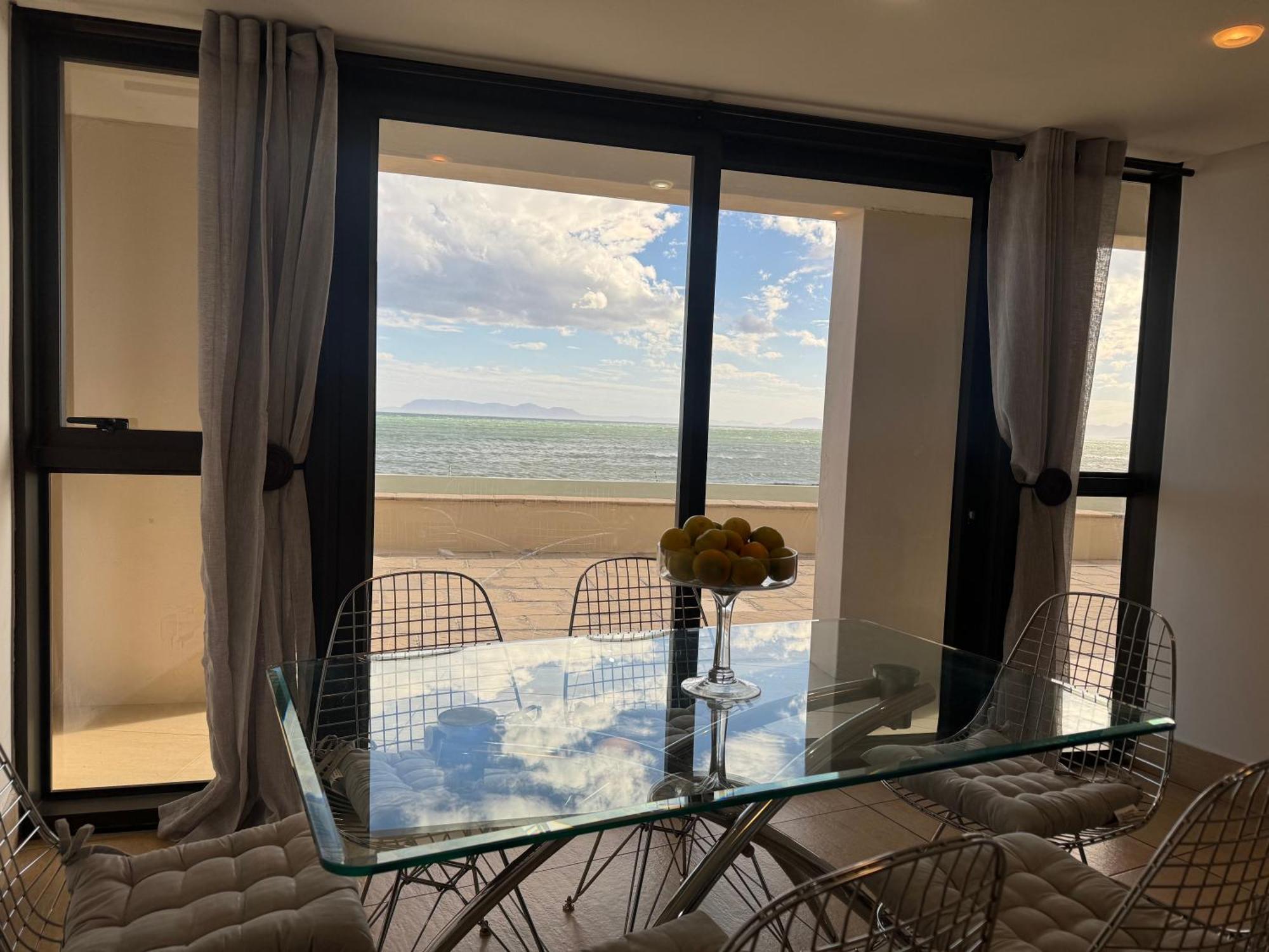 Loddey'S Self Catering Apartments - By Beach Collection 斯特兰德 外观 照片