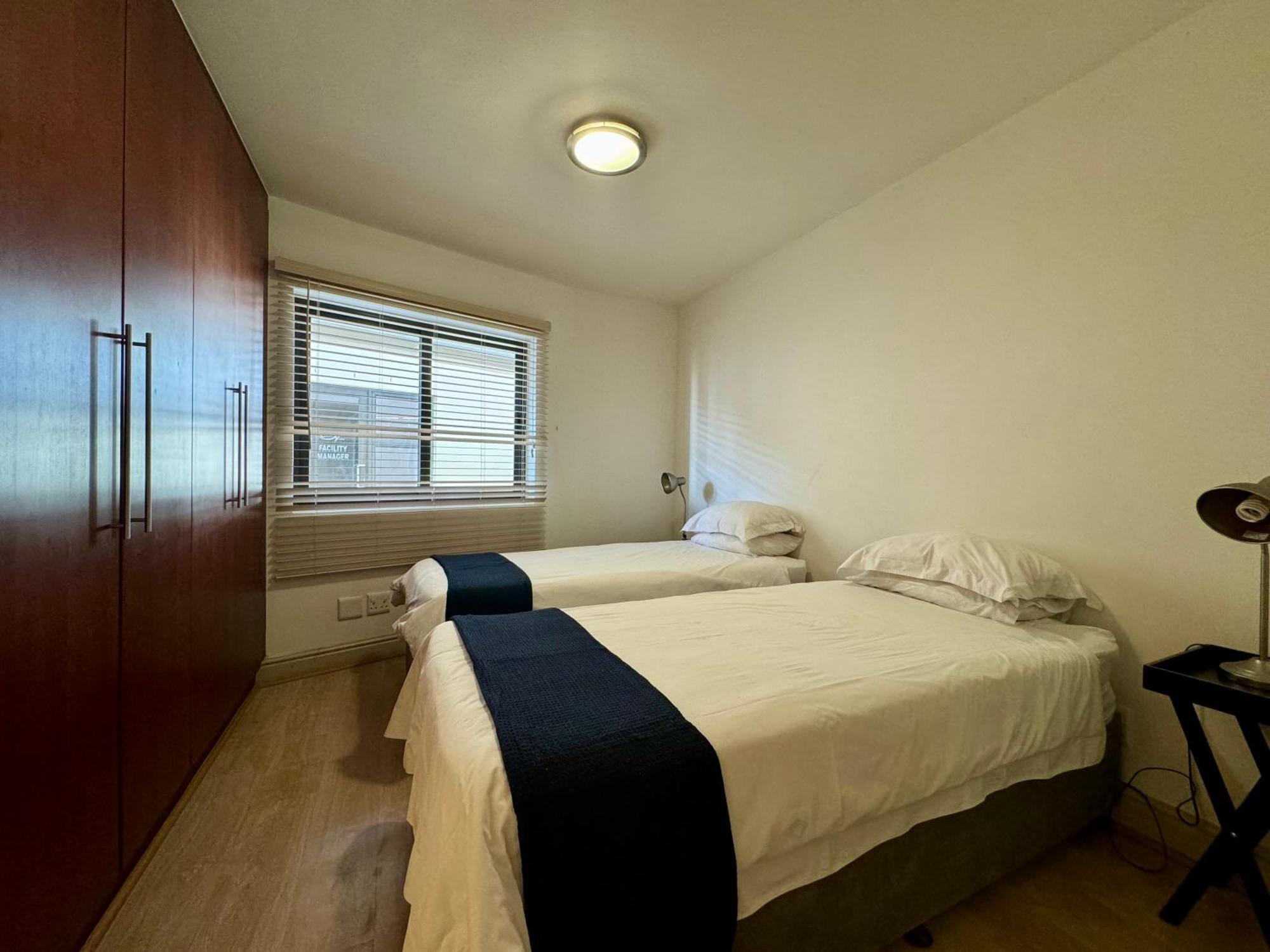 Loddey'S Self Catering Apartments - By Beach Collection 斯特兰德 外观 照片